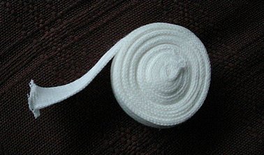 (tube) gauze bandage has open weave.jpg